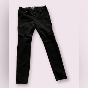 Juniors black jeggings, size 9